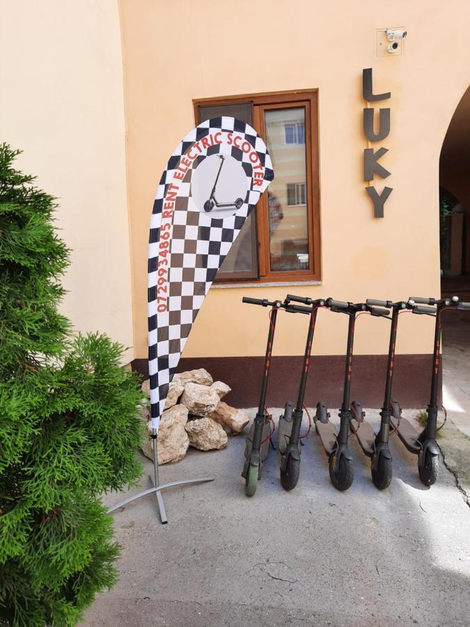Ferienwohnung Luky13 Brașov Exterior foto