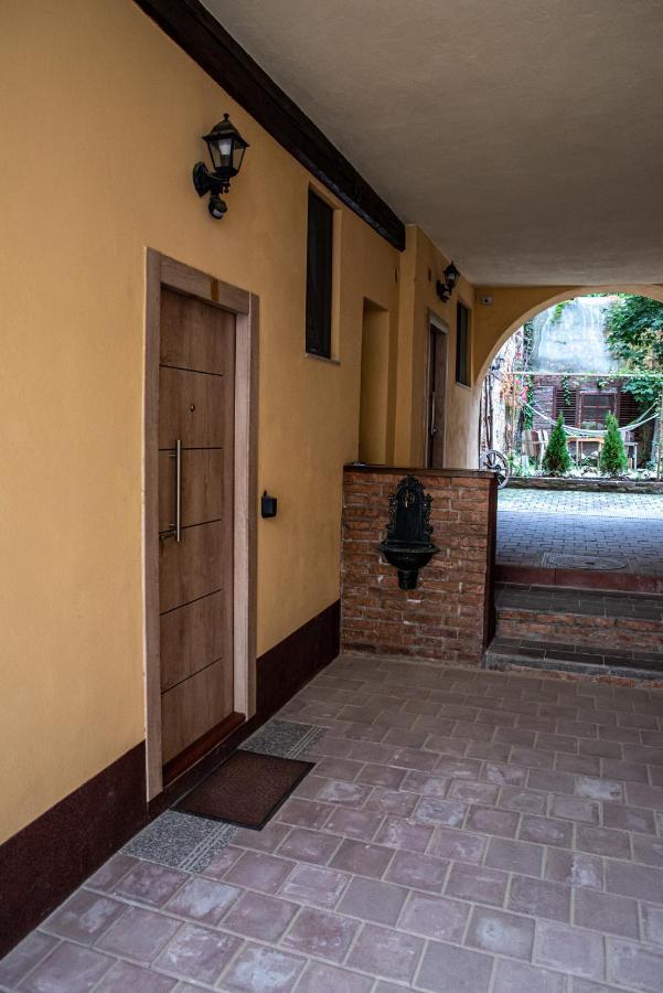 Ferienwohnung Luky13 Brașov Exterior foto